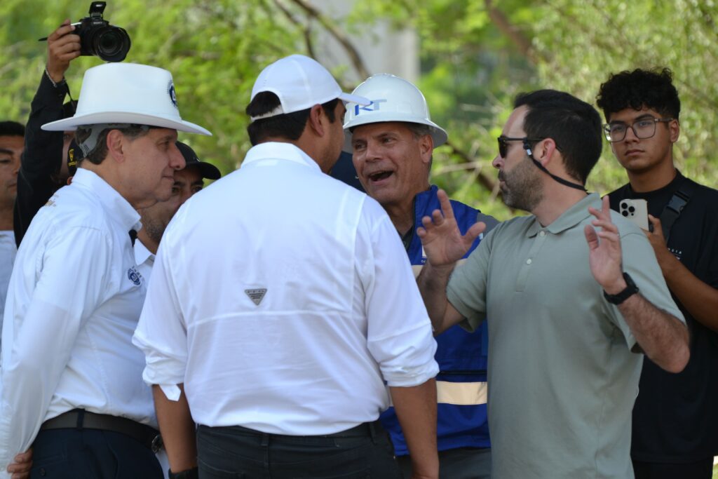 Restablecimiento del Suministro de Agua en Santa Catarina