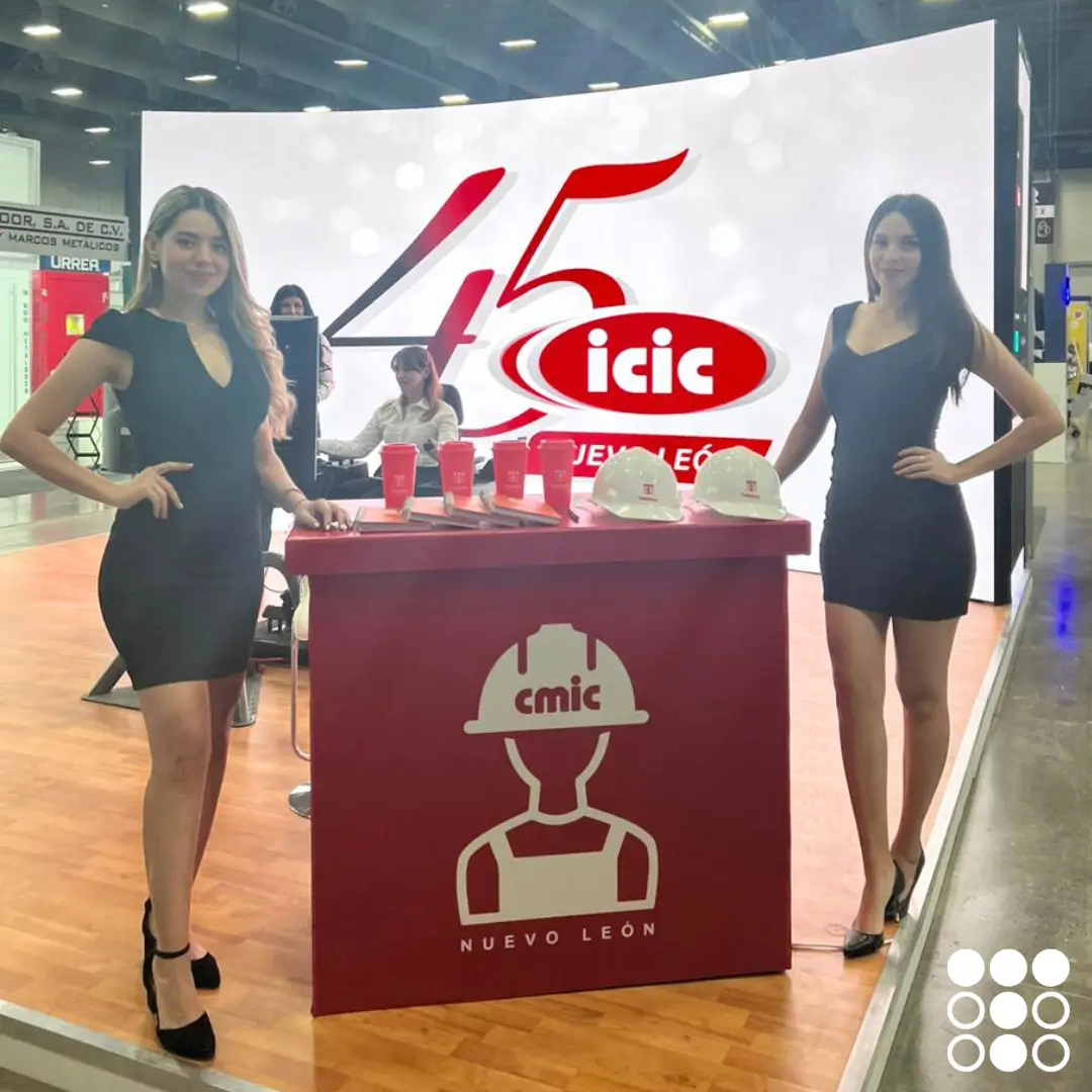 Equipo Tododren en Expo Constructo 2023 con CMIC Nuevo León