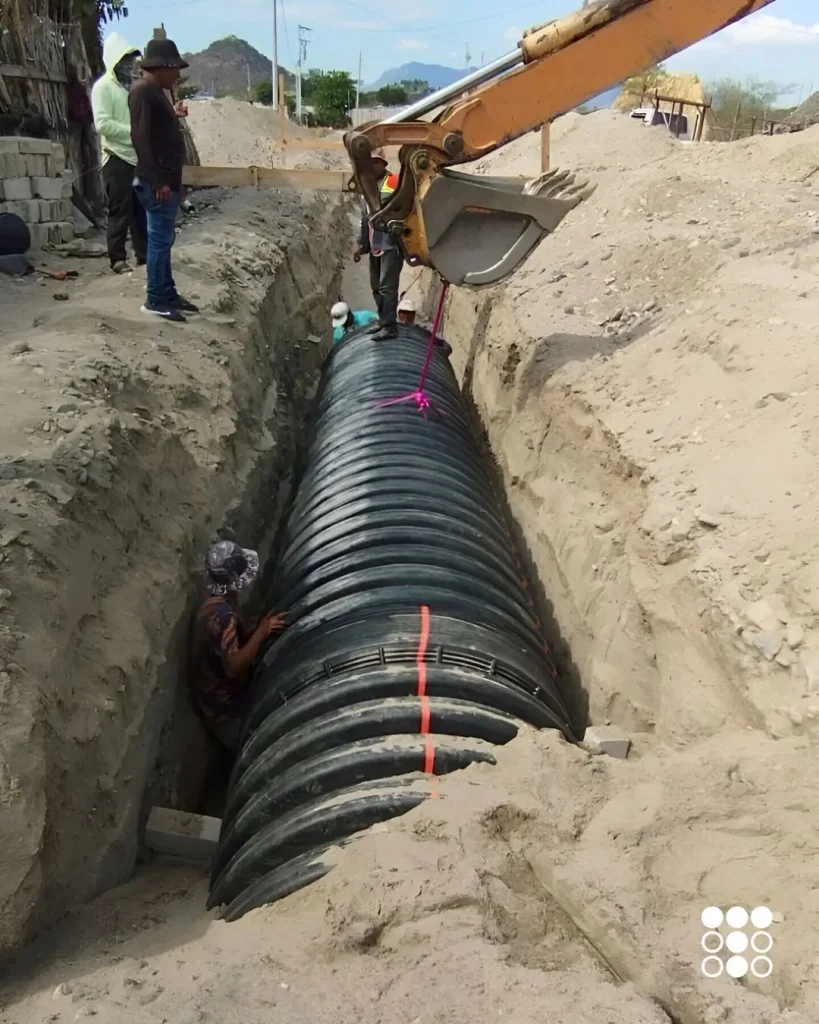 Entrega de tubería corrugada TDR Ultra Tododren de 48 pulgadas para proyecto de infraestructura en el Istmo de Tehuantepec, Oaxaca.