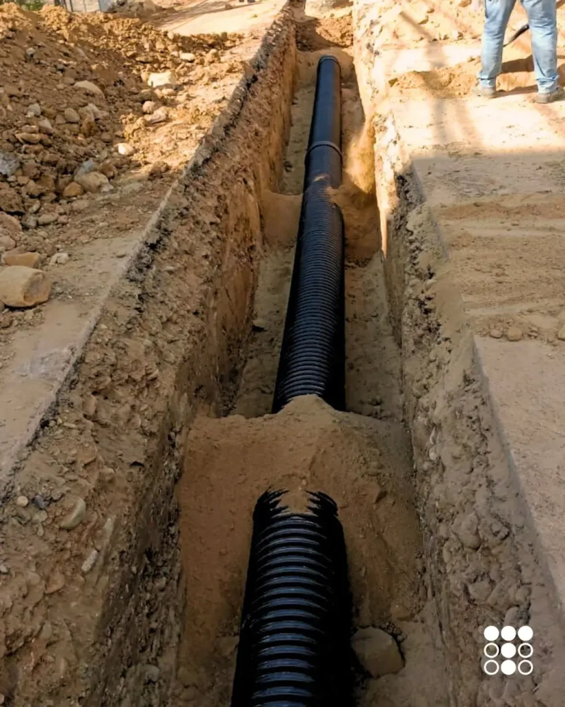 Entrega de tubo corrugado de polietileno TDR Ultra Tododren para proyecto de infraestructura en República Dominicana.