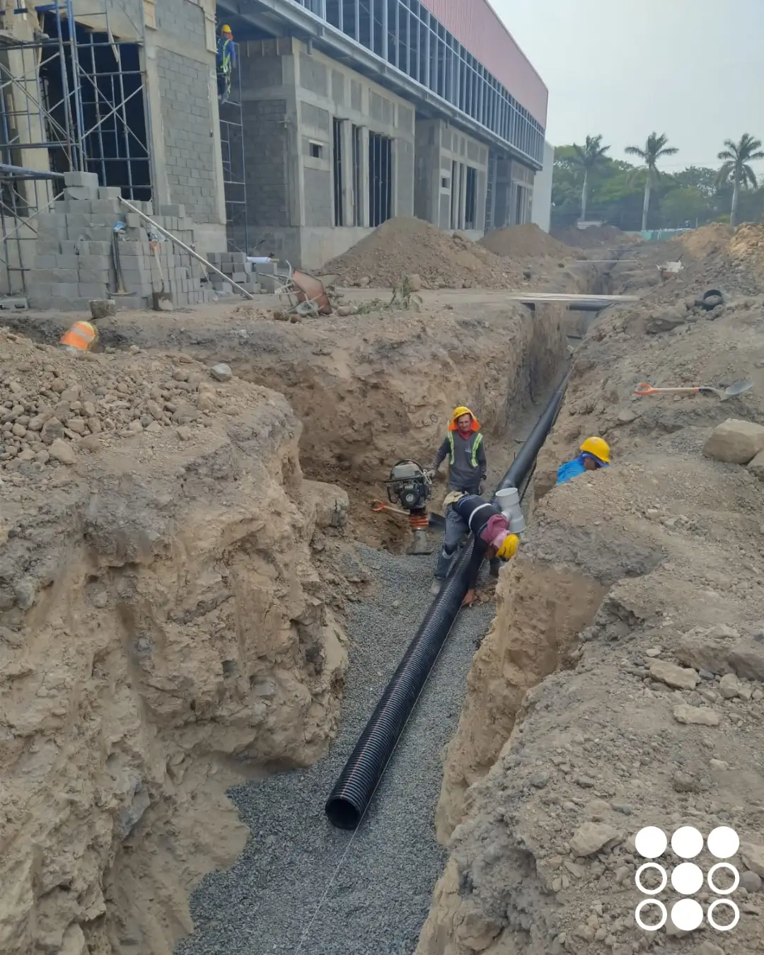 Tubo para drenaje PEAD TDR Ultra instalado en parque industrial