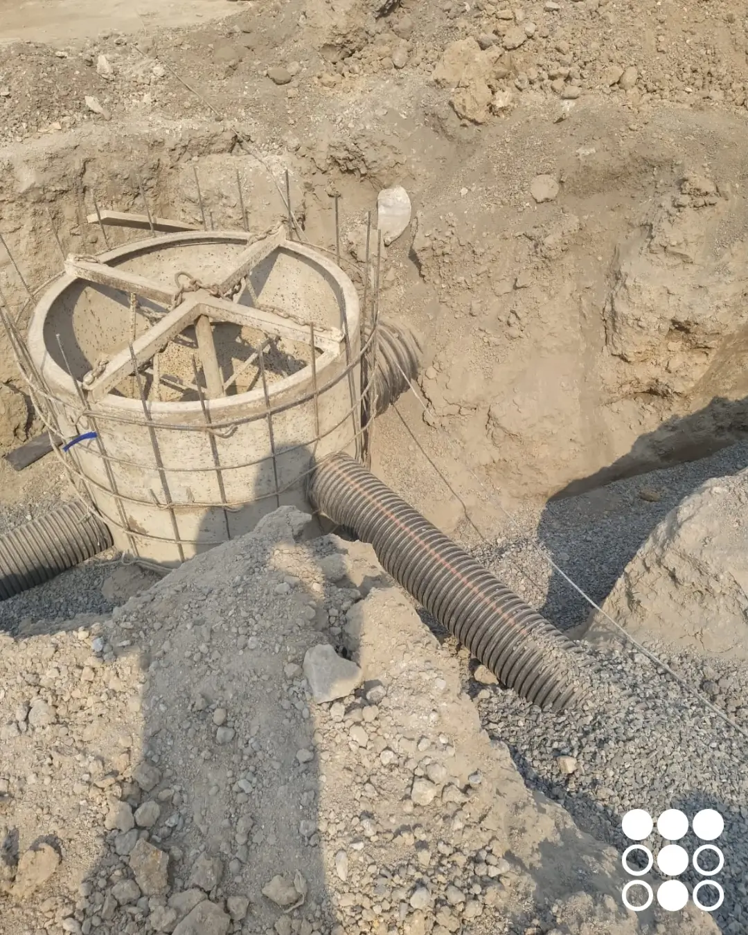 Tubo para drenaje de alta capacidad en zona industrial
