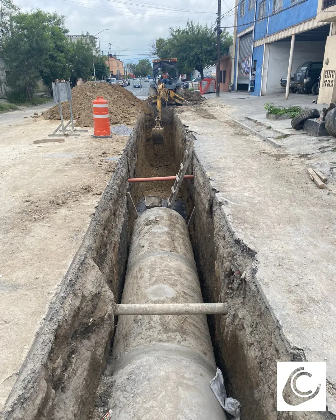 Instalación de tubos de concreto para drenaje y alcantarillado