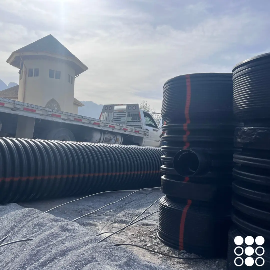 Instalación de tubo para drenaje TDR Ultra en San Pedro Garza García